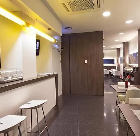 Otel Acta Laumon Barselona