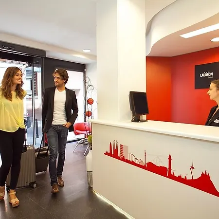 Otel Acta Laumon Barselona