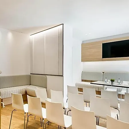 Hotel Acta Laumon Barcelona