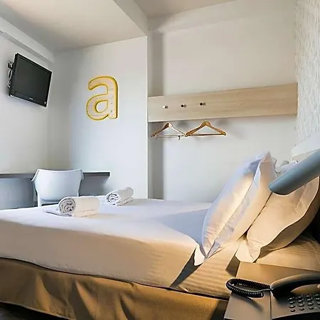 Acta Laumon Hotel 3*