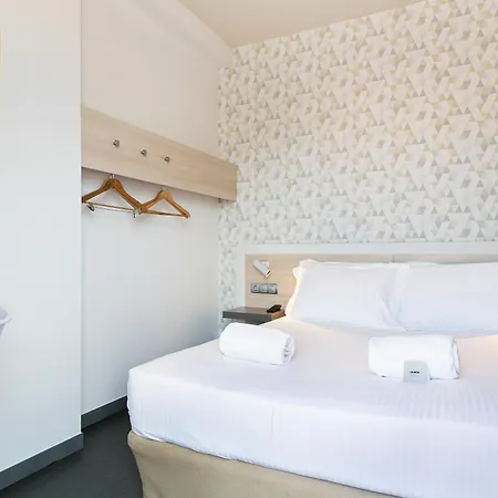 Hotel Acta Laumon 3*
