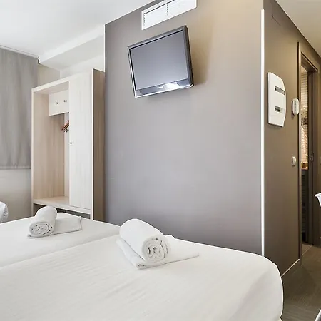 Hotel Laumon 3*