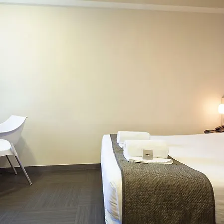 Laumon Hotel 3*